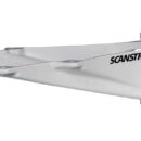 Realizzato in alluminio e rivestito con uno specifico sistema di verniciatura marina.Si fissa all’albero con quattro piedini girevoli, abbinabili a varie tipologie di profili dell’albero.Sono presenti 12 Fori per posizionare l’antenna alla distanza minima dalla parte frontale del profilo dell’albero (inclusi rivetti di alta qualità).Completo di un kit di cavi di sicurezza, con i quali fissare il radar all’albero nel caso in cui un’incidente danneggi il fissaggio.