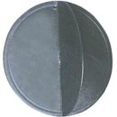 E’ realizzato in policarbonato nero antiriflesso, va issato di giorno, quando la barca é all’ancora. Nel caso la barca non governi, ne vanno issati due verticalmente. Obbligatorio come dotazione di bordo da entro 1 miglio a senza limiti di distanza della costa secondo il nuovo DM n°133 del 21/09/20241. all’ormeggio o all’ancora2. senza governo3. arenato o incagliato4. pericolo (usando qualsiasi bandiera quadrata)