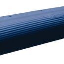 Questo parabordo offre grandissima resistenza agli urti ed agli agenti atmosferici. Non lascia residui o macchie sugli scafi anche in presenza di urti violenti. Possono essere applicati sia su banchine in cemento che su pontili galleggianti.