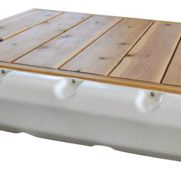 In PVC con valvola a spillo.