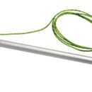 Oltre a funzionare come gancio d'accosto permette con un solo movimento di agganciare l'occhio del gavitello e recuperare a doppino la cima di ormeggio.Caratteristiche tecniche:- gancio attracco in tecnopolimero speciale ad altissima resistenza;- manico in lega leggera anodizzata;- telescopico 105/245 cm.