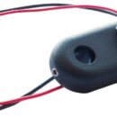 WINDEX LED Light illumina i riflettori sui bracci indicatori e sulla freccia del proprio Windex, per una maggiore facilità di lettura, anche di notte.I componenti in argento, idrorepellenti e a prova di corrosione, assicurano una maggiore durata e un consumo energetico di soli 23 mA.Compatibile con WINDEX 15, WINDEX 10 e WINDEX XL.