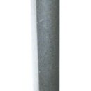 In acciaio inox; la linguetta di fermo è provvista di molla interna e dente di sicurezza.