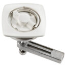 In nylon + acciaio inox. Fissaggio con due viti su pannelli spessore mm 6-16, completo di fermo a scatto.