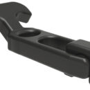 Si adatta all'irregolarità d'allineamento ed è dotata d'impugnatura non conduttiva e resistente ai raggi UV, che attutisce le vibrazioni e garantisce una chiusura sicura e silenziosa. Presenta una rondella di ritegno in nylon.