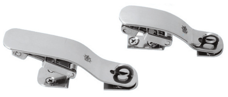 Completa di occhiello porta-lucchetto. Corsa regolabile. Fabbricati in acciaio inox AISI 316 lucidato a specchio.