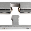 Con sfere e molle in acciaio inox, spinta regolabile.