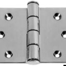 In acciaio inox AISI 316 lucidato a specchio. Grande robustezza. Inserti anti-frizione in nylon nel nodo.