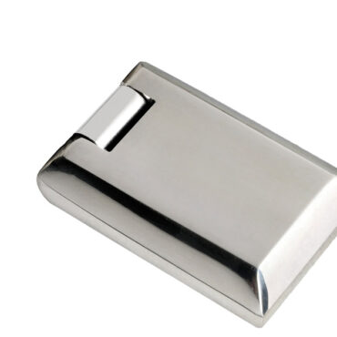 In acciaio inox AISI 316 lucidato a specchio.