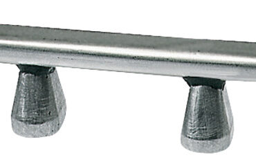 In acciaio inox AISI 316 affusolate ed aerodinamiche, finitura speciale ed impeccabile, fissaggio con 2 prigionieri.