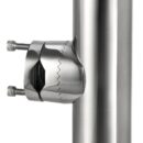 Orientabile a 360° sia orizzontalmente che verticalmente. Boccola interna in PVC per proteggere la canna. In acciaio inox AISI 316 lucidato a specchio. Fondo cieco con scarico acqua e bordi arrotondati.