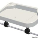 Fabbricato in polietilene con supporto in alluminio regolabile e boccola conica.