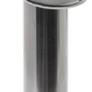 In acciaio inox lucidato a specchio, munito di boccola di protezione in PVC per la canna.