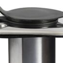 In acciaio inox lucidato a specchio, munito di boccola di protezione in PVC per la canna.