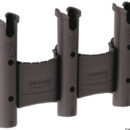 Portacanne singolo o modulare (si possono collegare i moduli tra loro senza fine).Adatto ad impugnature fino a 40 mm.Perno di fine corsa che impedisce la rotazione della canna (removibile).Nelle versione multiple (tra le due canne) vano per esche, attrezzi ed altro.