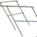 In acciaio inox AISI 316. Si può ulteriormente allargare o stringere più o meno 15 cm. Munito di tubo intermedio di rinforzo.