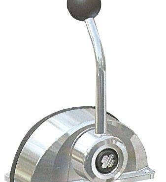 Universali per qualsiasi motore, funzione di controllo gas e invertitore. Dimensioni estremamente ridotte. Fabbricate in zama cromata. Disponibili nelle versioni ad azione doppia con disinnesto invertitore a pulsante, o ad azione singola in cui ogni leva controlla separatamente il cavo del gas o dell'inveritore. Usano qualsiasi cavo escluso C4. Già pronte per uso con cavi C2/C7/C8/MACHZero.Il kit X12 (45.012.00) OPTIONAL permette l'avviamento solo con motore in folle.Kit adattamento cavi:K60 (B301/B302) con cavi C5/C16/MACH5;K62 (B301/B302) con cavi C36/MACH36;K63 (B322) con cavi C5/C16/MACH5;K65 (B322) con cavi C36/MACH36;K67 (B322) con cavi C2/C7/C8/MACH0.Per cavi C36/MACH36 richiedere kit K62 (45.100.12). Per cavi C22 richiedere kit K61 (45.100.13).