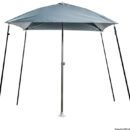 Parti metalliche in alluminio anodizzato. Telaio in tubi di fibra di vetro, copertura in poliestere UV resistente. Meccanismo di inclinazione a 45°.Completo di base in gomma d'appoggio, cinghie di fissaggio e sacca di trasporto.