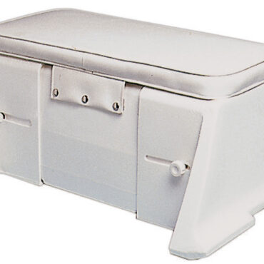 Con il canotto gonfio a 3/4, basta svitare i 4 pomelli laterali, allargare i lati fino a toccare i tubolari e finire di gonfiare il canotto.