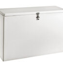 Realizzato in “VTR” bianco, munito di piano di chiusura.