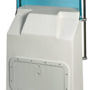 Fabbricata in vetroresina bianca, provvista di roll-bar in acciaio inox, parabrezza in plexiglass, gavone centrale apribile.