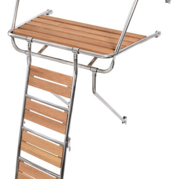 Realizzata in tubo d’acciaio inox del Ø di 25 mm, completa di grigliato in Iroko e tutti gli accessori per l’installazione.