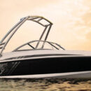 Adatto a barche superiori a 4,80 m e larghe 1,52/2,60 m.Include luce di via 360° (2NM/ COLREG 72). Sgancio rapido per essere abbattuto. Tubi diametro 64 mm.5 anni di garanzia. Possibilità di aggiungere diversi accessori.