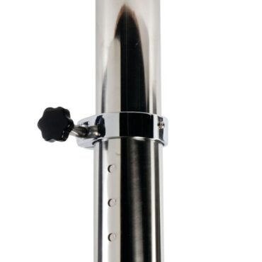 Regolabile in altezza, in acciaio inox. E’ molto robusto e funzionale. Adatto come supporto per tavolo o gamba sedili.