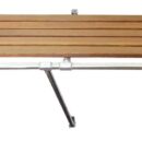 In tubo inox AISI 316 Ø 25 mm lucidato, con giunti di fissaggio snodati. Piano di calpestio in Iroko.