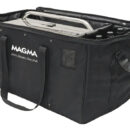 Fabbricati in resistente tessuto poliestere imbottito permettono di conservare e trasportare comodamente i grill MAGMA con tutti i loro accessori.