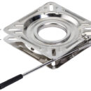 E’ ideale per i pescatori, permette infatti a loro di ruotare il sedile fino alla posizione desiderata. Predisposto per essere accoppiata con i nostri piedi, sedili in alluminio e sedili vari.