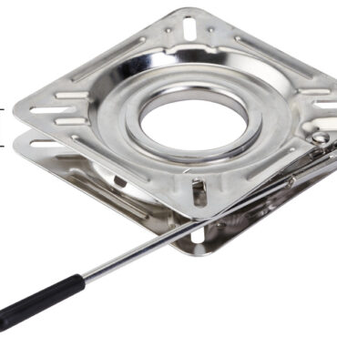 E’ ideale per i pescatori, permette infatti a loro di ruotare il sedile fino alla posizione desiderata. Predisposto per essere accoppiata con i nostri piedi, sedili in alluminio e sedili vari.