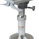 Fabbricate in alluminio lucidato a specchio e anodizzato, con basi di grande diametro e tubi a forte spessore. Adattabili a tutte le scocche sedile.