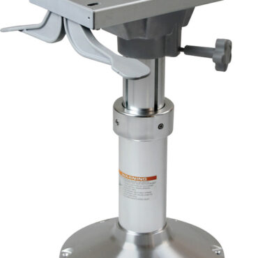 Fabbricate in alluminio lucidato a specchio e anodizzato, con basi di grande diametro e tubi a forte spessore. Adattabili a tutte le scocche sedile.