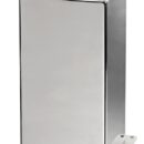 Fabbricata in acciaio inox 316 lucidato a specchio. Adatta ad installazione in interno ed esterno.Per azionare le gambe è necessario un interruttore 6 poli per invertire la polarità.La versione 3 stadi può essere usata in coppia utilizzando la scatola sincronizzatrice 48.749.06.Per minimo 10 pezzi è possibile realizzare altezza a richiesta.