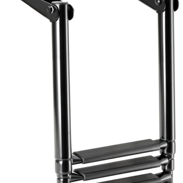 Tramite un moderno processo industriale le scalette in acciaio inox vengono ricoperte in colore nero.Il processo è garantito 500 h di nebbia salina.