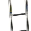 Realizzata in acciaio inox lucidato a specchio.