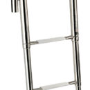 Provvista di maniglia pieghevole/abbattibile per facilitare la risalita a bordo. Realizzate in acciaio inox AISI 316 lucidato a specchio. Finitura eccezionale, gradini ovali con pedana in plastica bianca.