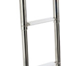 Realizzata in acciaio inox lucidato a specchio. Gradini ovali con pedana in plastica bianca.