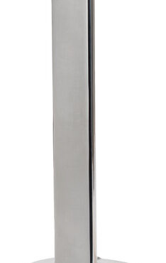 Si installa accanto alla scaletta per facilitare la risalita in barca.Realizzata in acciaio inox AISI 316 con lucidatura a specchio, blocco in posizione verticale e chiusura flat.Blocco antivibrante in posizione aperta e chiusa.Completa di viti prigionieri e contropiastra per l'installazione.