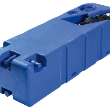 Fornito già montato e pronto all’installazione. Compatibile con tutti i wc elettrici e manuali. Completo di: maceratore elettrico; sfiato con portagomma Ø 16 mm; incavi per ganci di fissaggio 52.195.00; valvola di intercettazione per poter staccare il maceratore in caso di manutenzione; flangia 5 fori pre-forata per sensore di livello (sensore da ordinare a parte); protezione per sensore di livello. Fabbricati secondo ISO 8099.