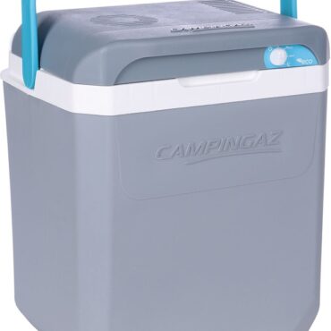 Coperchio con chiusura a clic e manico girevole. Superficie interna dotata di un trattamento antimicrobico che previene odori, muffe e la formazione di microbi. Raffredda fino a 20°C al di sotto della temperatura ambiente. Può contenere bottiglie da 1,5 litri. Alimentazione 12V/230V.