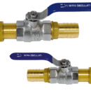 Composto da una presa a mare, scarico a mare, 2 portagomma, 2 saracinesche a sfera.