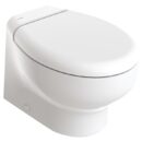 La seconda generazione del wc Silence Plus ‘a vaso grande’ ha una lunghezza di 51 cm per una sensazione di comfort ideale. Colore bianco, tazza in ceramica made in Italy, tavoletta in plastica termoindurente che nasconde il sedile e chiusura frizionata con tecnologia soft close.Pannello di controllo incluso. Sistema completo di elettrovalvola per bypassare l’impianto idrico di bordo. Per installazione con pompa di carico acqua di mare ordinare il codice 16.525.12 / 16.525.24 o simili.
