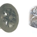 Con base e componenti in acciaio inossidabile per assicurare durata e resistenza; forniti di monoblocco precaricato con refrigerante ecologico che non richiede nessun attrezzo specializzato per l’installazione. Ventilatore orientabile con uscita dell’aria orizzontale o verticale. Funzionano come condizionatori e riscaldamento, alimentazione 220 V. Forniti completi di display di controllo.