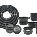 Per completare l’installazione dei riscaldatori è necessario scegliere un kit di distribuzione dell’aria in base al tipo di bruciatore scelto ed il numero di uscite dell’aria (bocchette) che si vuole installare.I set sono già corredati di tutti gli accessori necessari al montaggio.