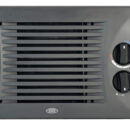 Scambiatori di calore con ventola attiva integrata per riscaldatori a liquido Autoterm Flow. Ricevono l'acqua generata dalla caldaia tipo 50.261.12 - 50.262.12/24 e distribuiscono aria calda. Per le versioni senza interruttore integrato si può collegare un qualsiasi termostato e/o interruttore con una o due velocità (tipo 50.266.30).