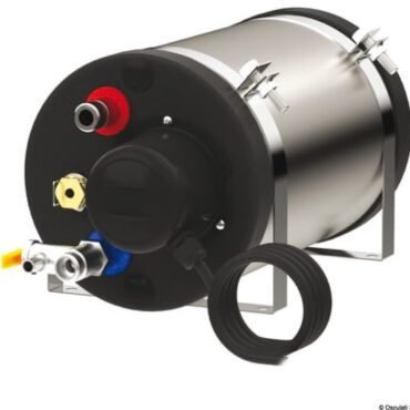 Mini boiler per imbarcazioni in acciaio inox AISI 316L, resistente agli urti, con isolamento termico in schiuma poliuretanica. Dotato di elemento riscaldante in incoloy e una guaina porta sonda che permette di rilevare la temperatura dell'acqua all’interno del boiler tramite termostato. Fornito con valvola di sicurezza e staffe regolabili.