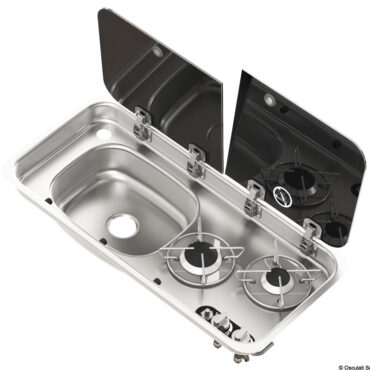 Piani cottura in acciaio inox con coperchio in vetro temperato fumé, completo di rubinetto miscelatore acqua calda e fredda.
