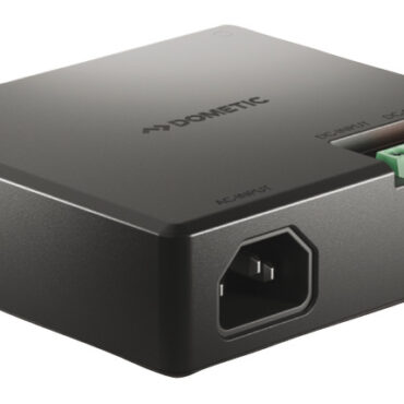 CoolPower DPS-R 135 è un adattatore di rete per il collegamento dei frigoriferi con centralina elettronica di alimentazione 12/24 V alla rete 100-240 V. Tensione uscita 24V. Adatto a tutti i frigoriferi DOMETIC fino a 135W.